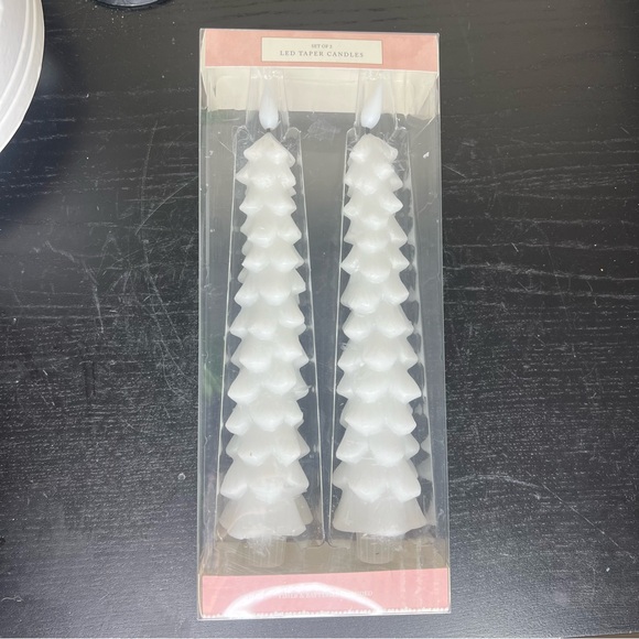 NEW Cupcakes and Cashmere 9.5” LED Christmas Tree Taper Candles, 2 Sets - Picture 3 of 4